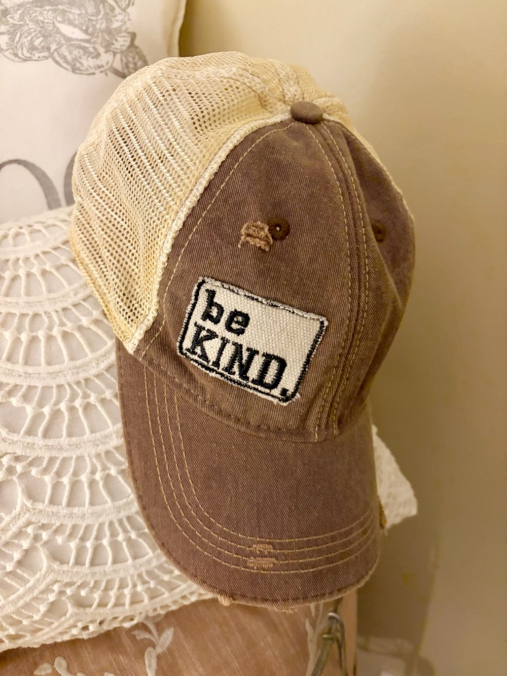 Women’s “Be Kind” Baseball Cap